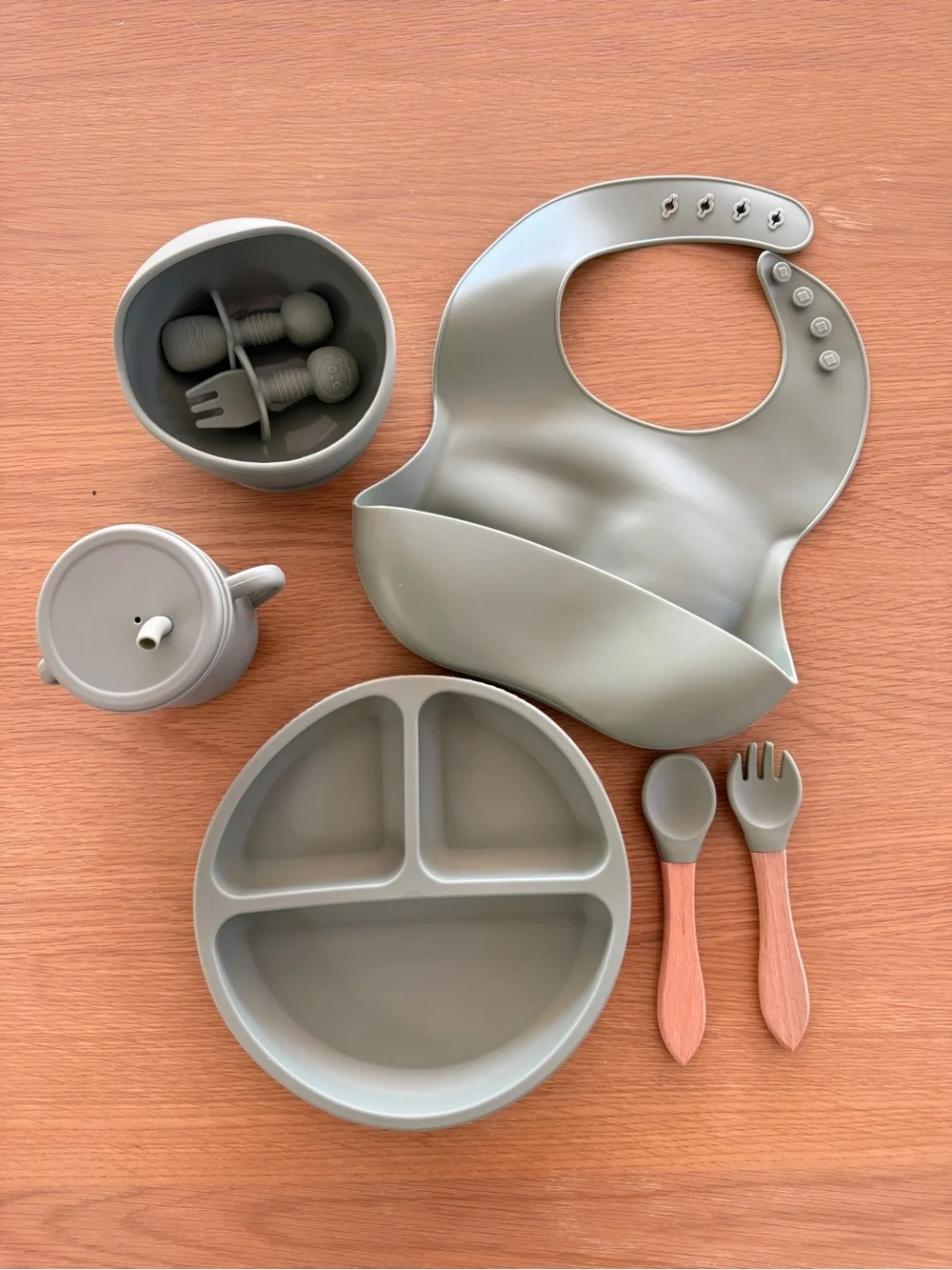 Silicone Baby Feeding Set with Bib and Divided Plate — Sage